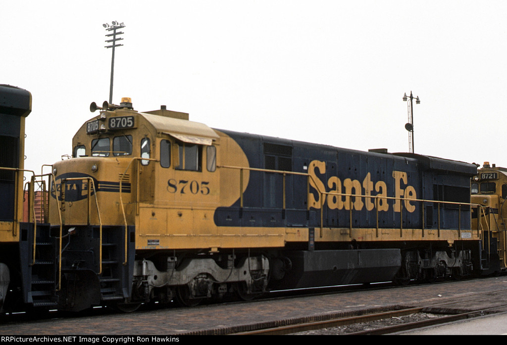 ATSF 8705